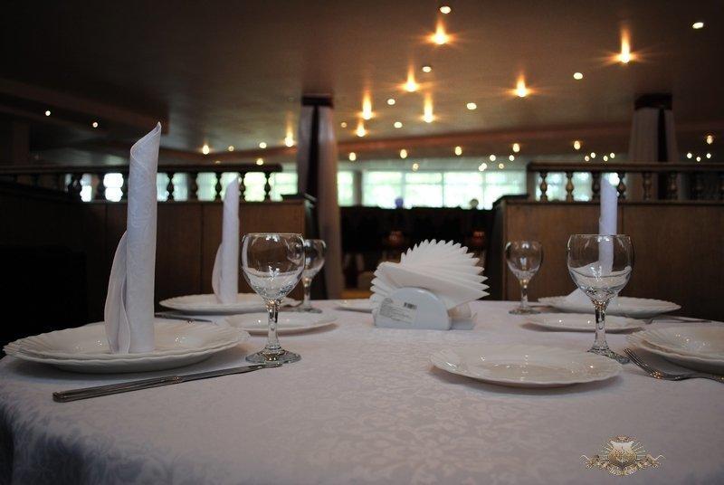 Hotel Rassvet Dniepropietrowsk Zewnętrze zdjęcie